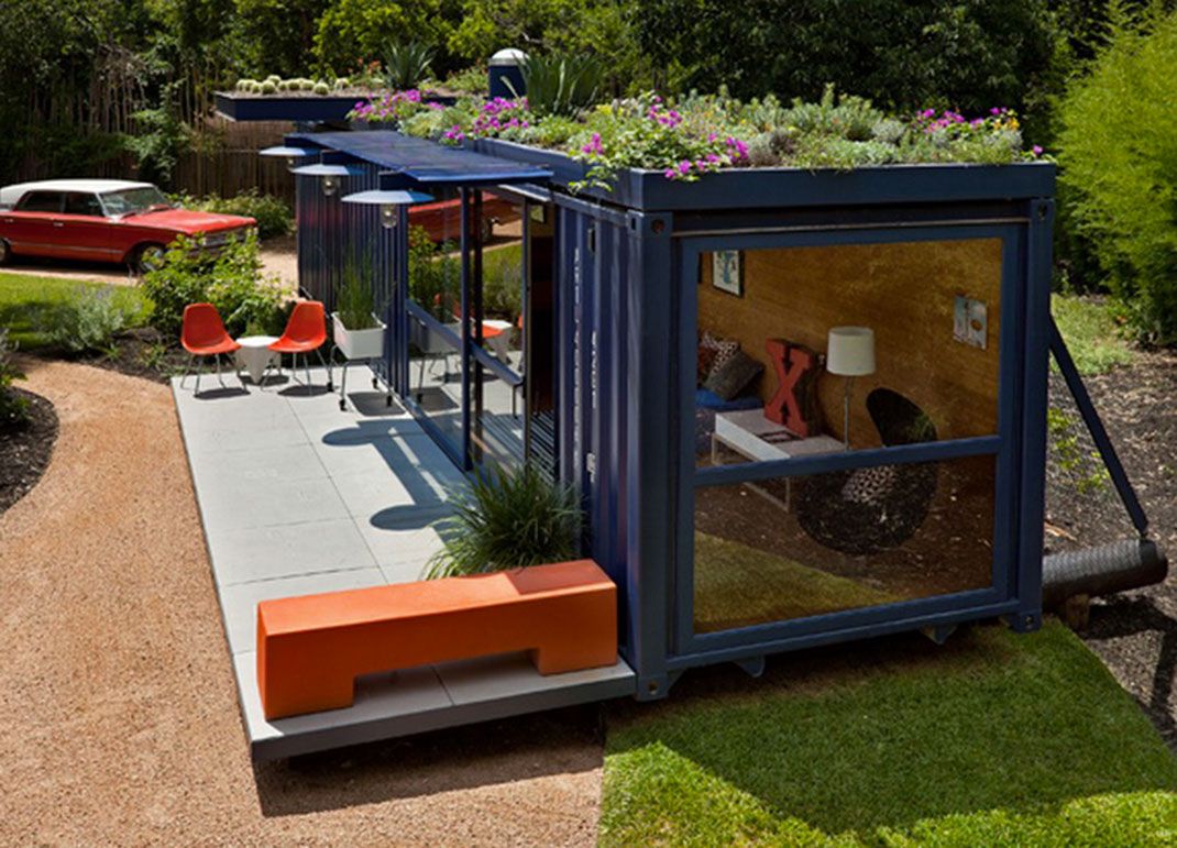 Container pool house